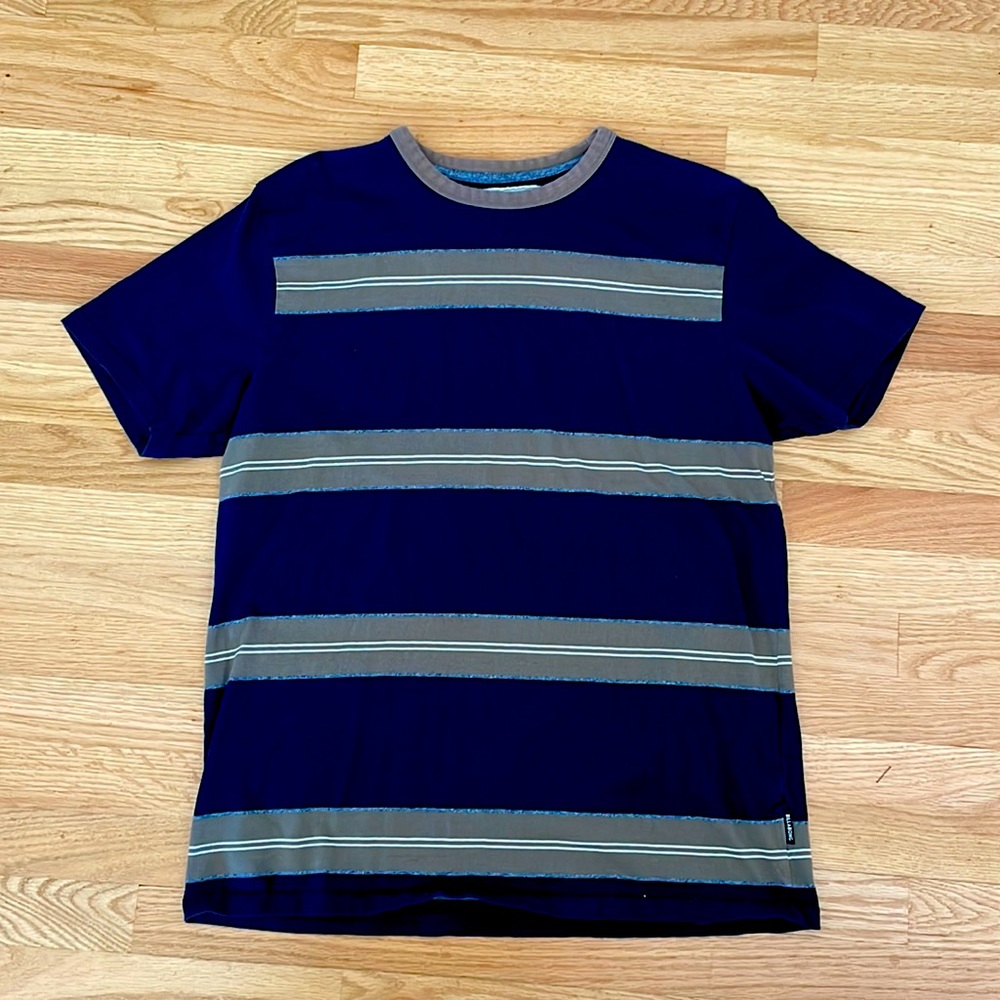 Men’s Billabong short sleeve shirt